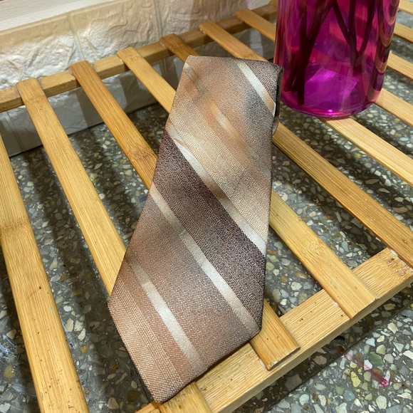 Austin Manor Men’s Neck Tie - Picture 3 of 7
